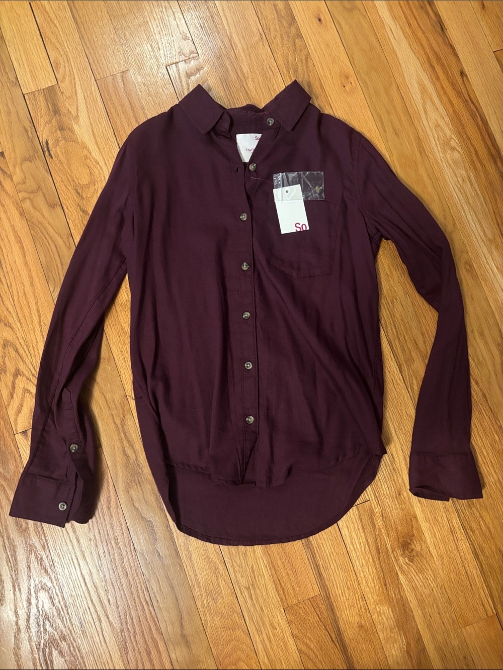 SO Women's Button-Down Shirt in Burgundy